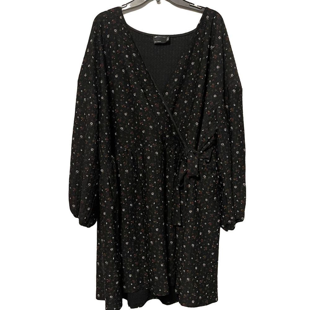 ASOS Design Curvy Floral V-Neck Dress